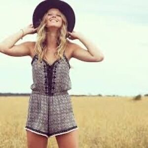 American Eagle Outfitters Boho Romper Pink Geometric Print Tassel Lace Up Size S